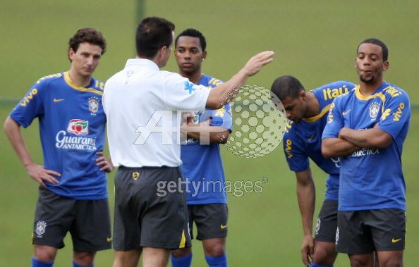 包含皇家马德里主场不敌巴塞罗那:马塞洛传射对手球不敌的词条 包含皇家马德里主场不敌巴塞罗那:马塞洛传射对手球不敌的词条