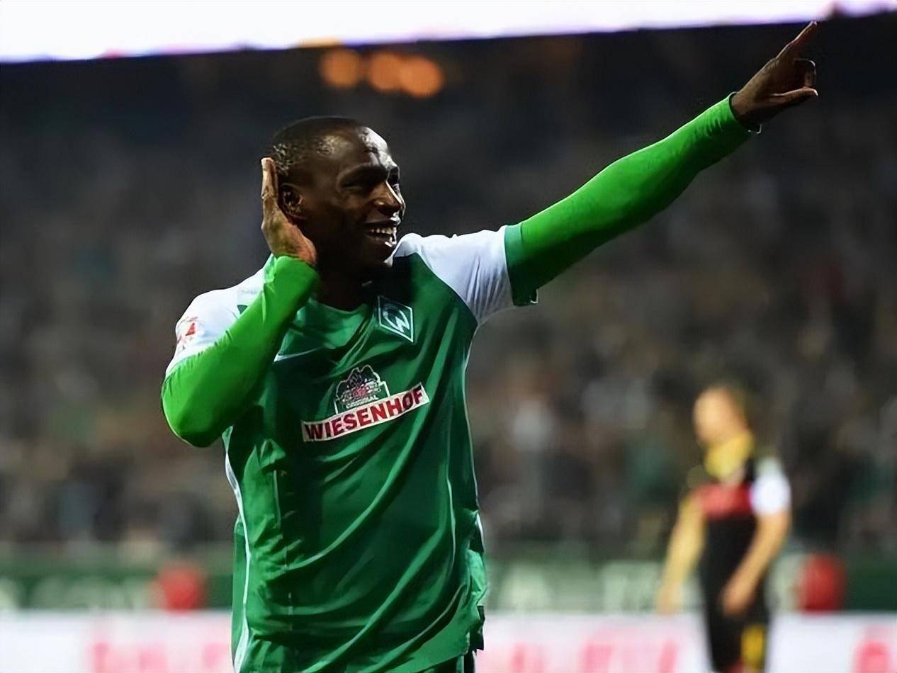 包含不伦瑞克中场获得最佳球员奖,成为球队骄傲的词条 包含不伦瑞克中场获得最佳球员奖,成为球队骄傲的词条