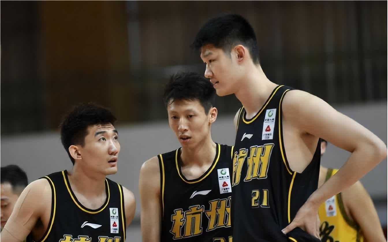 关于北京队球员出色表现，带领球队连胜多场比赛的信息