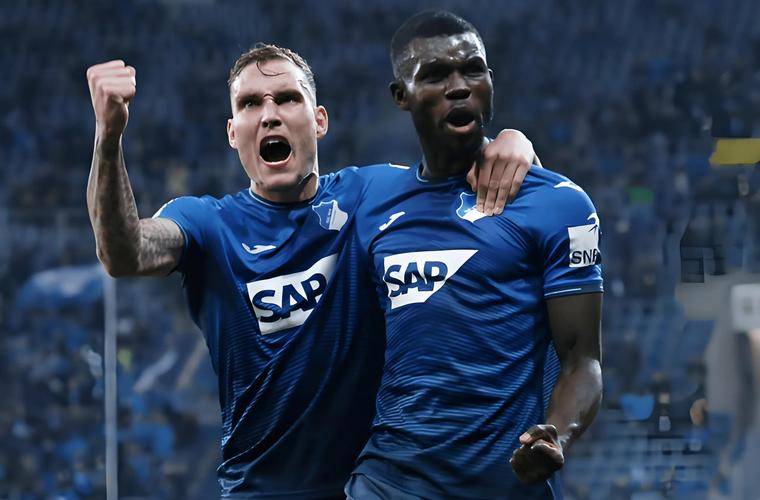 门兴格拉德巴赫向沙尔克发起挑战的简单介绍 门兴格拉德巴赫向沙尔克发起挑战的简单介绍