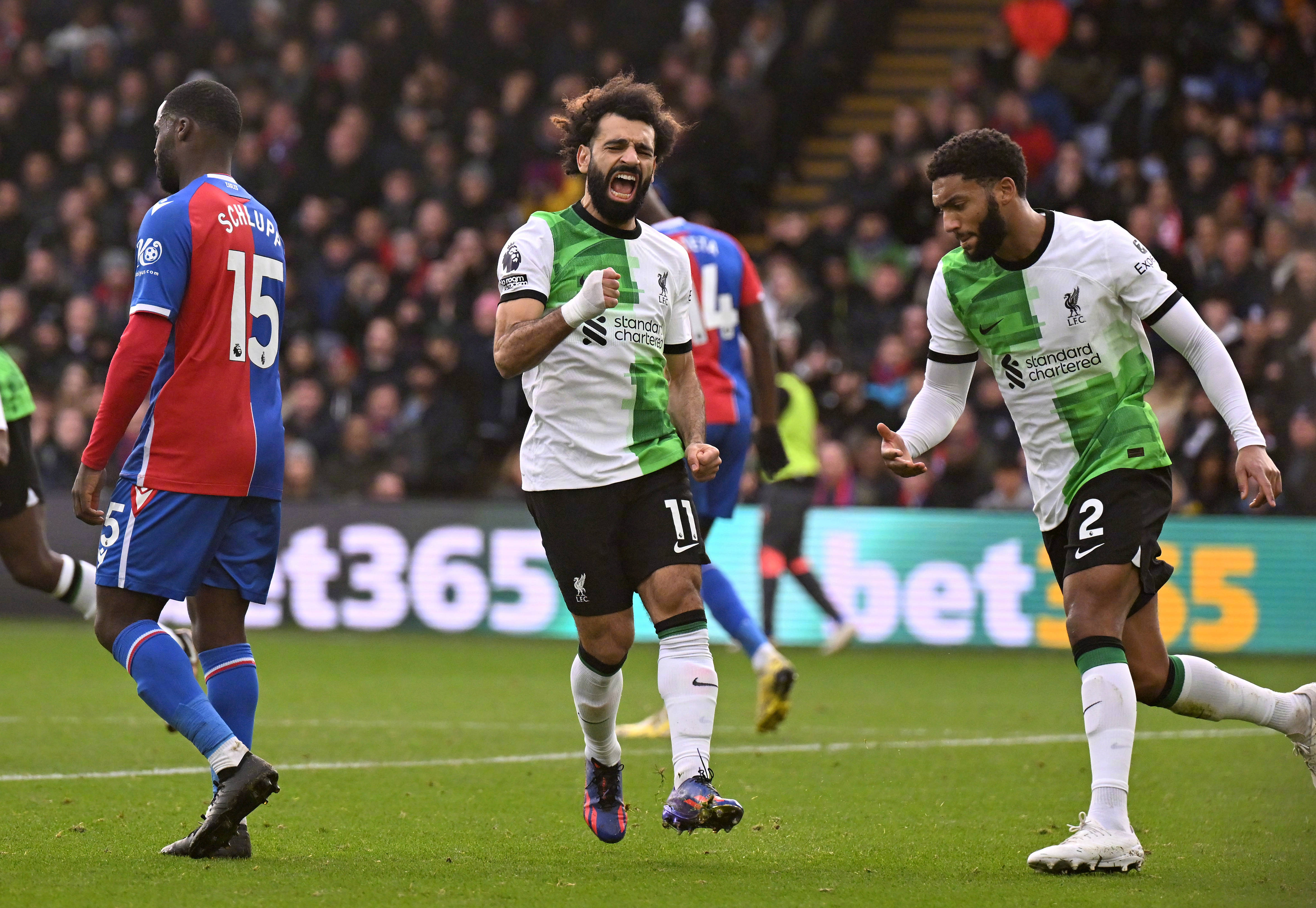 包含英超争冠赛场:球队实力实现蜕变的词条 包含英超争冠赛场:球队实力实现蜕变的词条