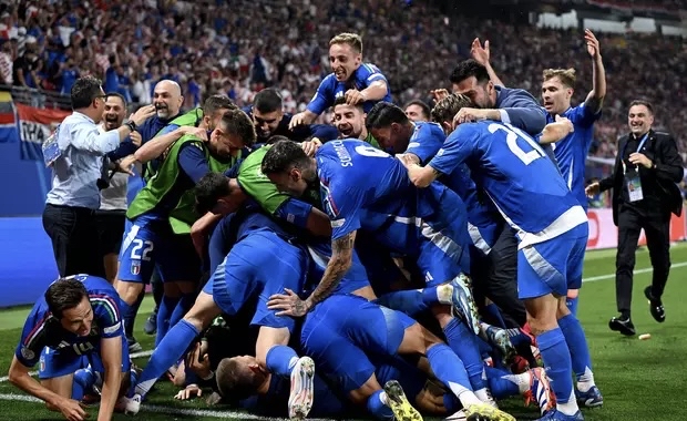 莱比锡红牛客场神勇战胜，继续缩小积分差距的简单介绍