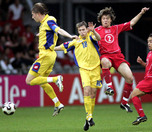 波兰队击败实力强劲对手晋级欧锦赛 波兰队击败实力强劲对手晋级欧锦赛