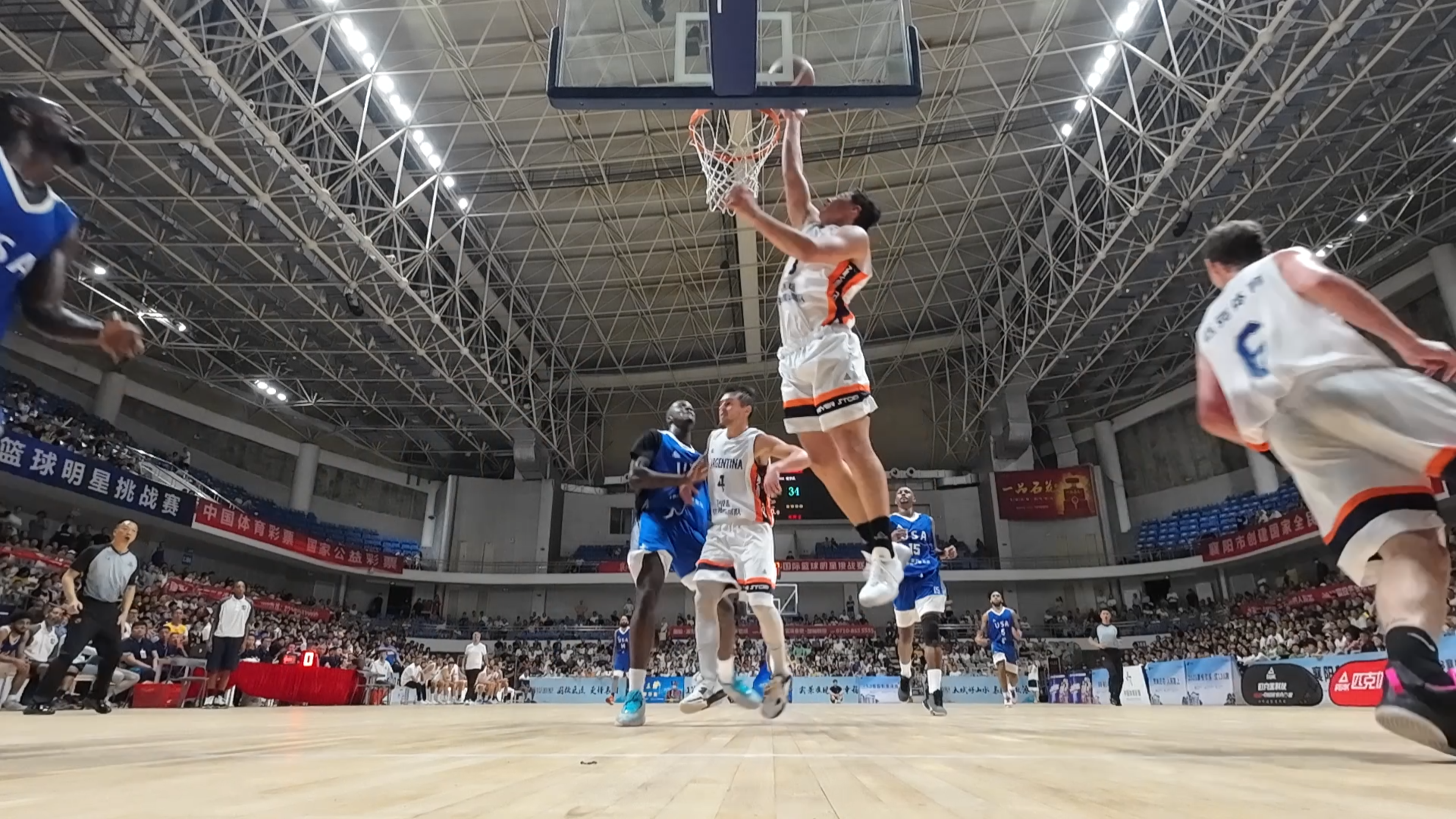 关于近期篮球比赛集锦上线,球星表现耀眼的信息 关于近期篮球比赛集锦上线,球星表现耀眼的信息