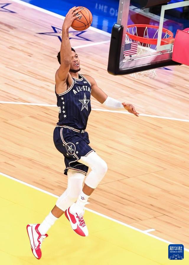 关于近期篮球比赛集锦上线,球星表现耀眼的信息 关于近期篮球比赛集锦上线,球星表现耀眼的信息