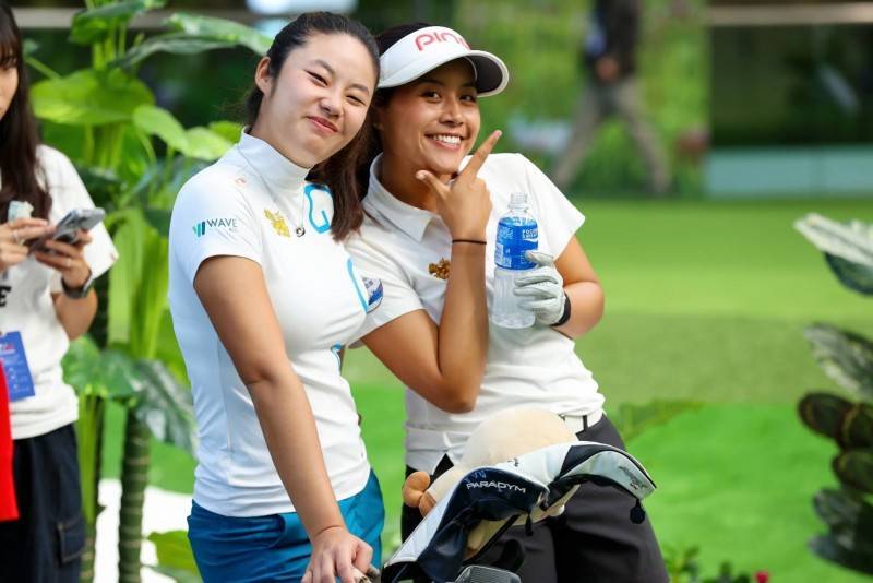 关于亚洲高尔夫公开赛进入决赛阶段，中国选手领先的信息