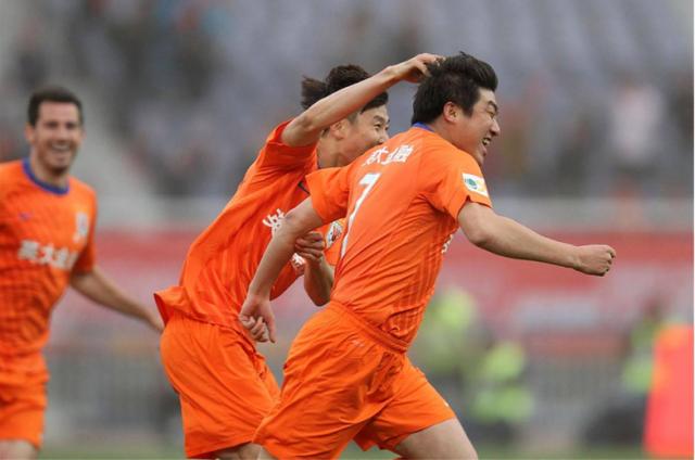 包含球队战绩坑洼备受质疑，主教练释放信心宣言的词条