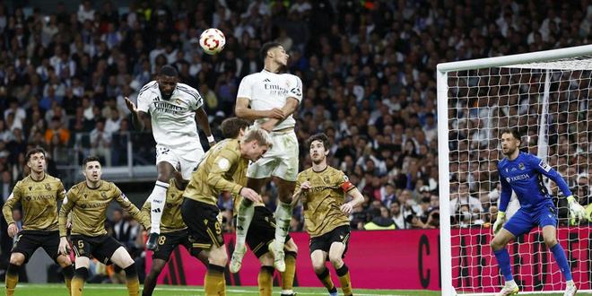 皇家马德里战平巴黎，兹拉坦破门建功的简单介绍