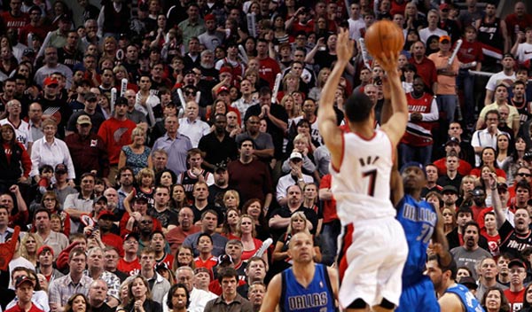 火箭逆转失败，外线远投不准致使失分失利