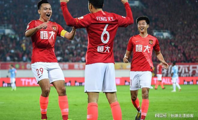 中国队表现亮眼进入亚冠赛场 中国队表现亮眼进入亚冠赛场