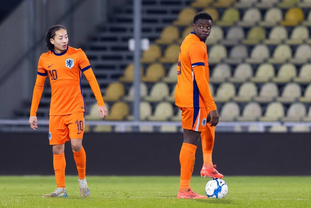 荷兰队成功晋级，继续崭露头角