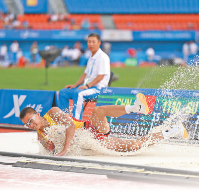 英国选手全力以赴,夺取奖牌成绩 英国选手全力以赴,夺取奖牌成绩