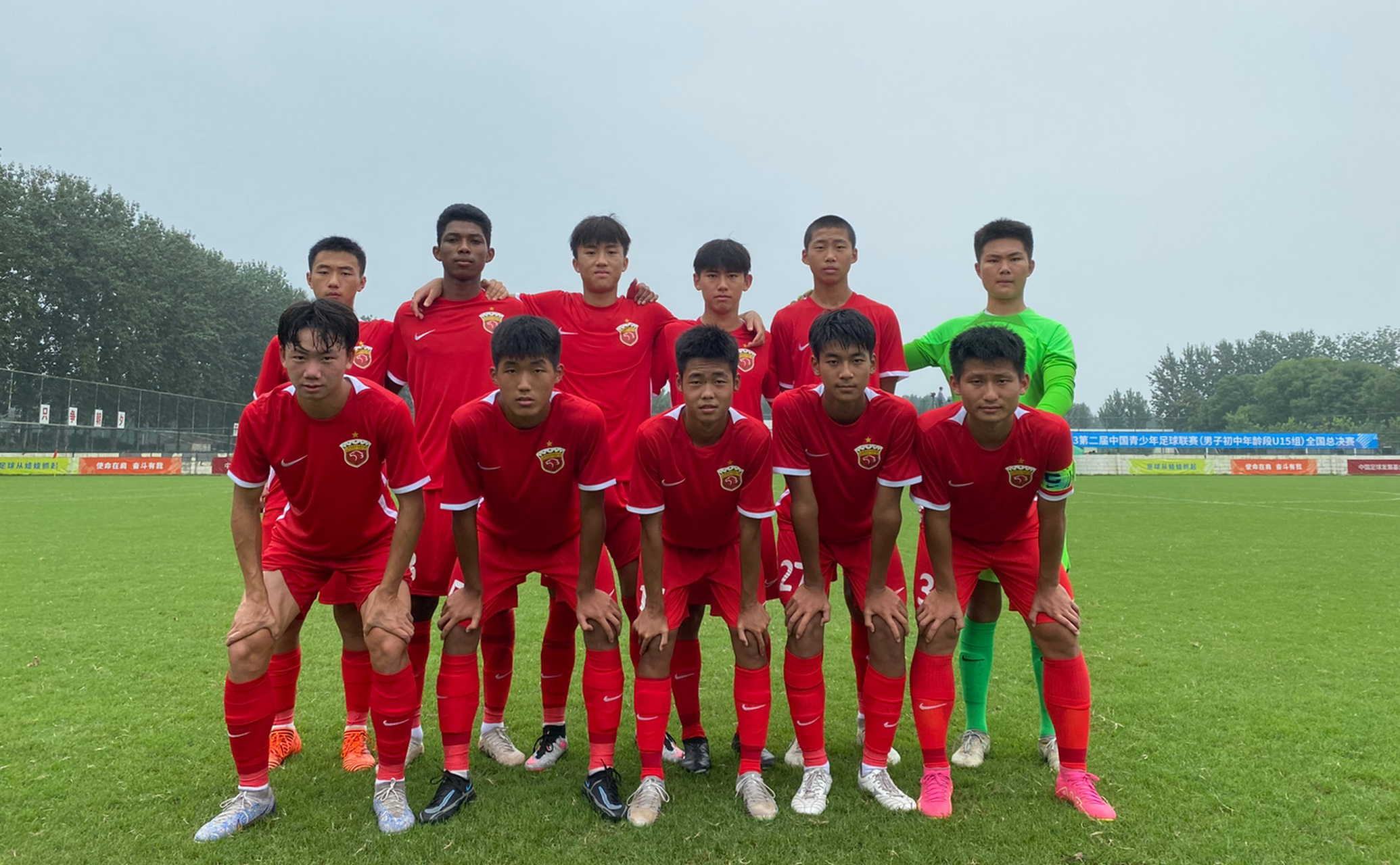 青少年足球联赛半决赛成功,晋级总决赛的简单介绍 青少年足球联赛半决赛成功,晋级总决赛的简单介绍