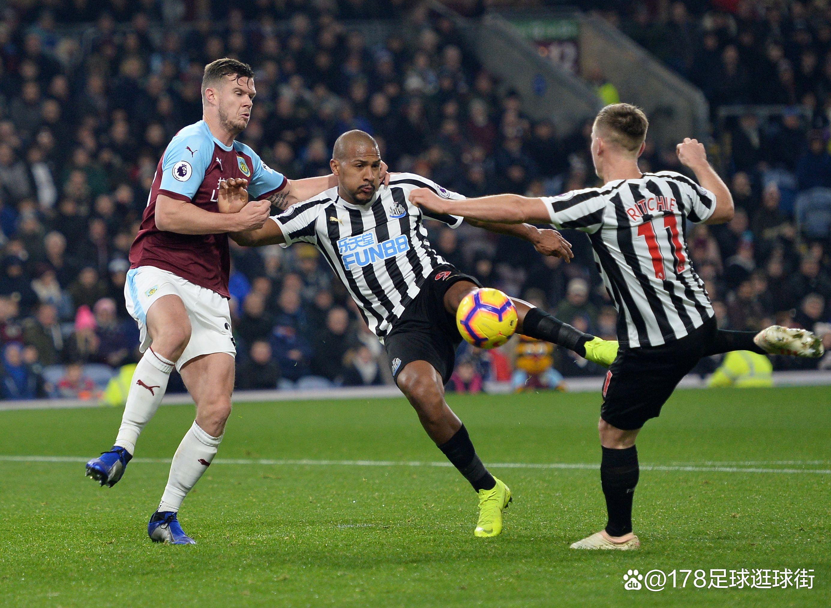 包含伯恩利客场大胜纽卡斯尔,夺回积分榜前列!的词条 包含伯恩利客场大胜纽卡斯尔,夺回积分榜前列!的词条
