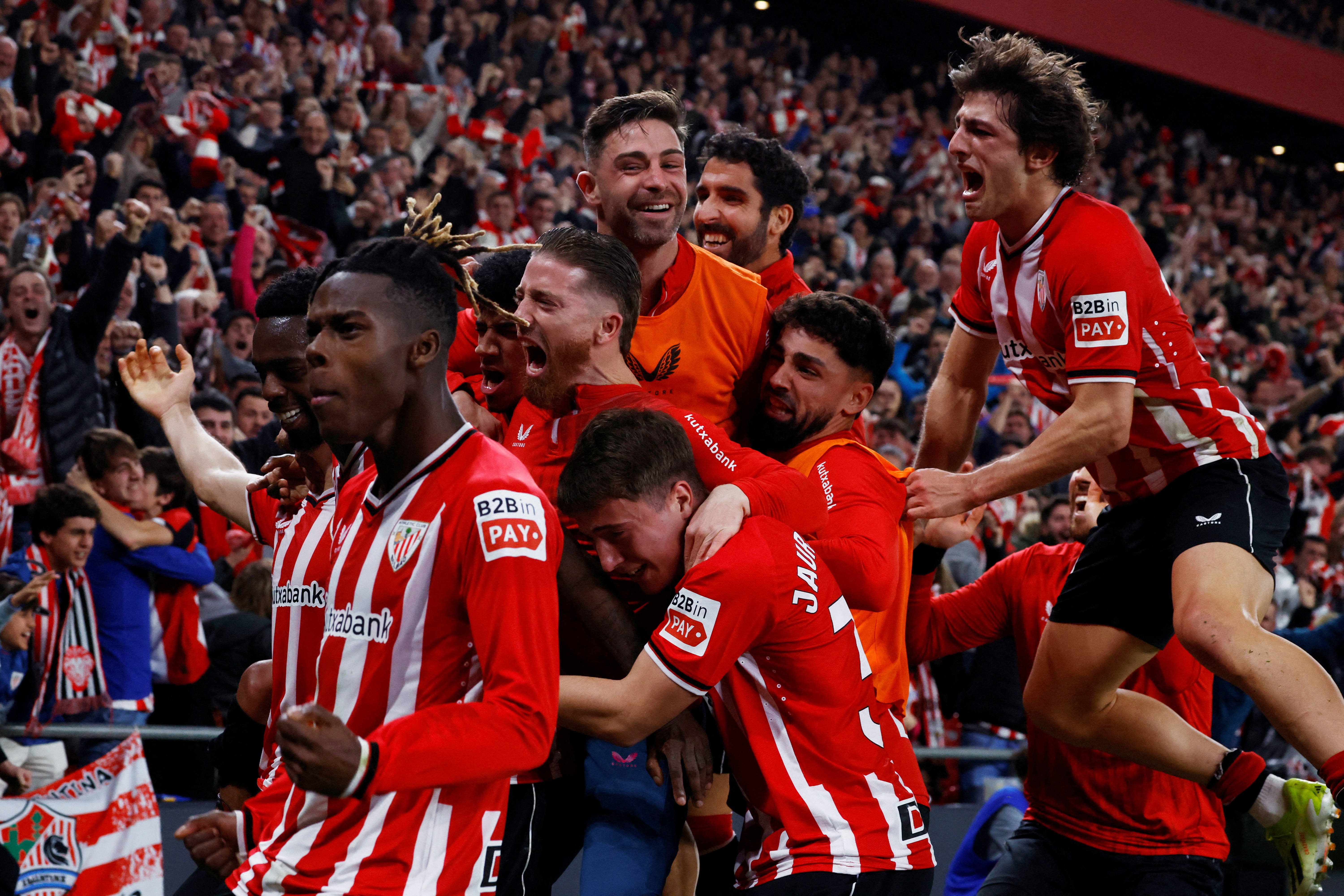 包含瑞士取得欧洲杯预选赛胜利，引人瞩目的词条