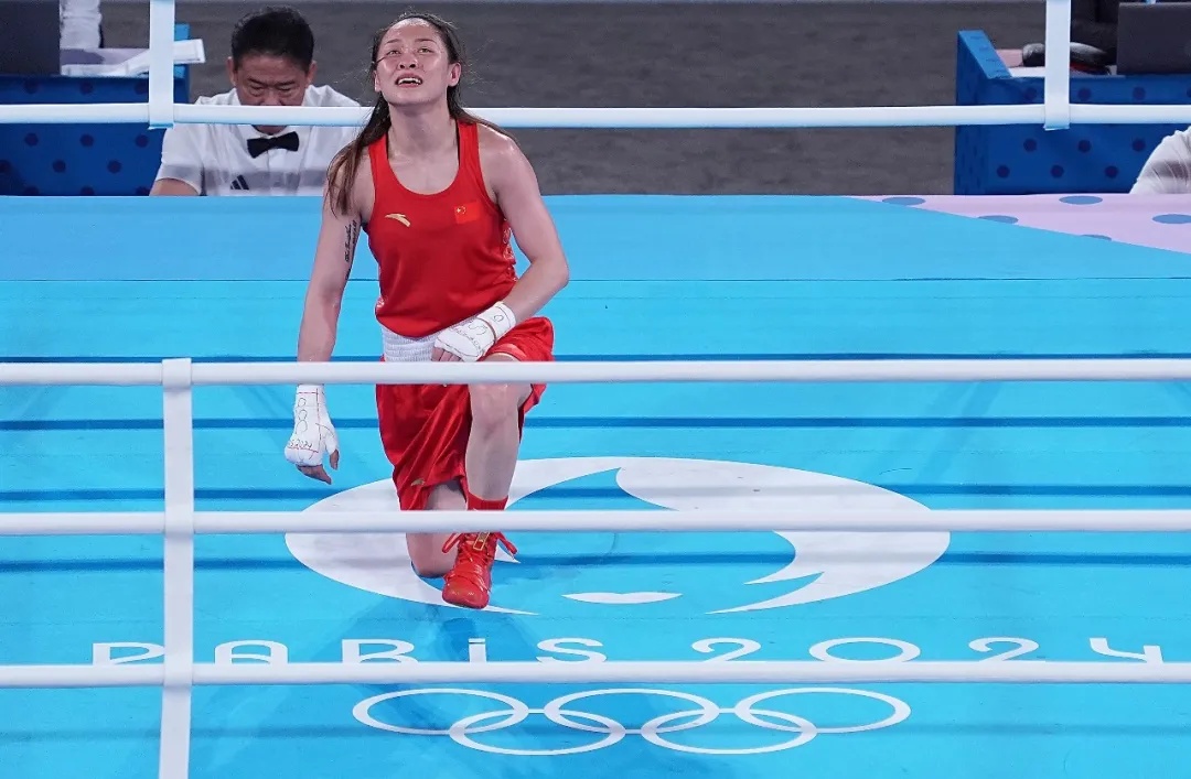 泰国举重运动员夺得女子组冠军,创造历史记录的简单介绍 泰国举重运动员夺得女子组冠军,创造历史记录的简单介绍