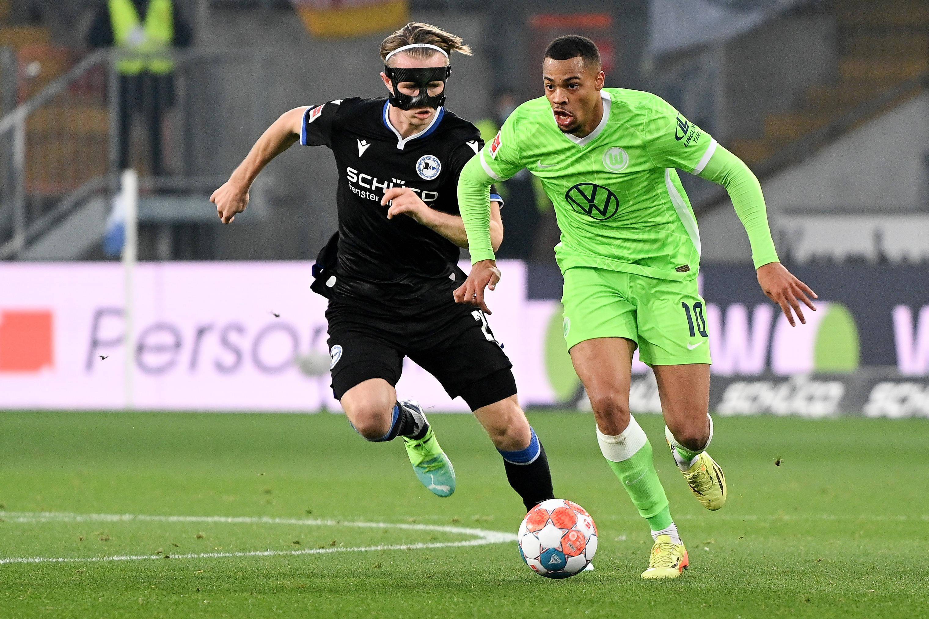 关于弗赖堡客场击败狼堡,积分攀升至中游的信息 关于弗赖堡客场击败狼堡,积分攀升至中游的信息