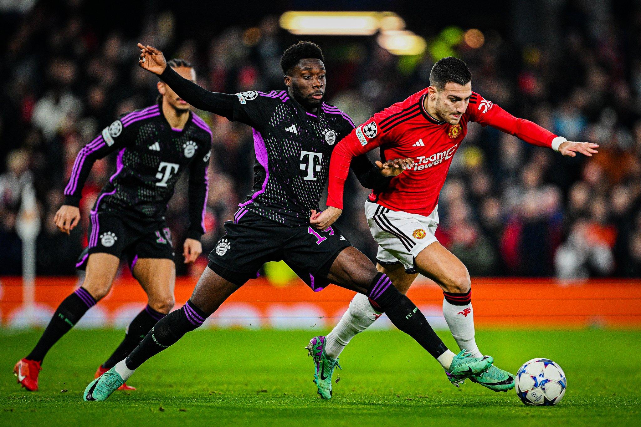 曼联主场大捷，战术配合精准