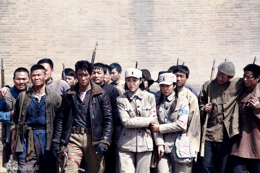 篮球挑战者们骁勇骑土，不畏艰辛向着胜利前进的简单介绍