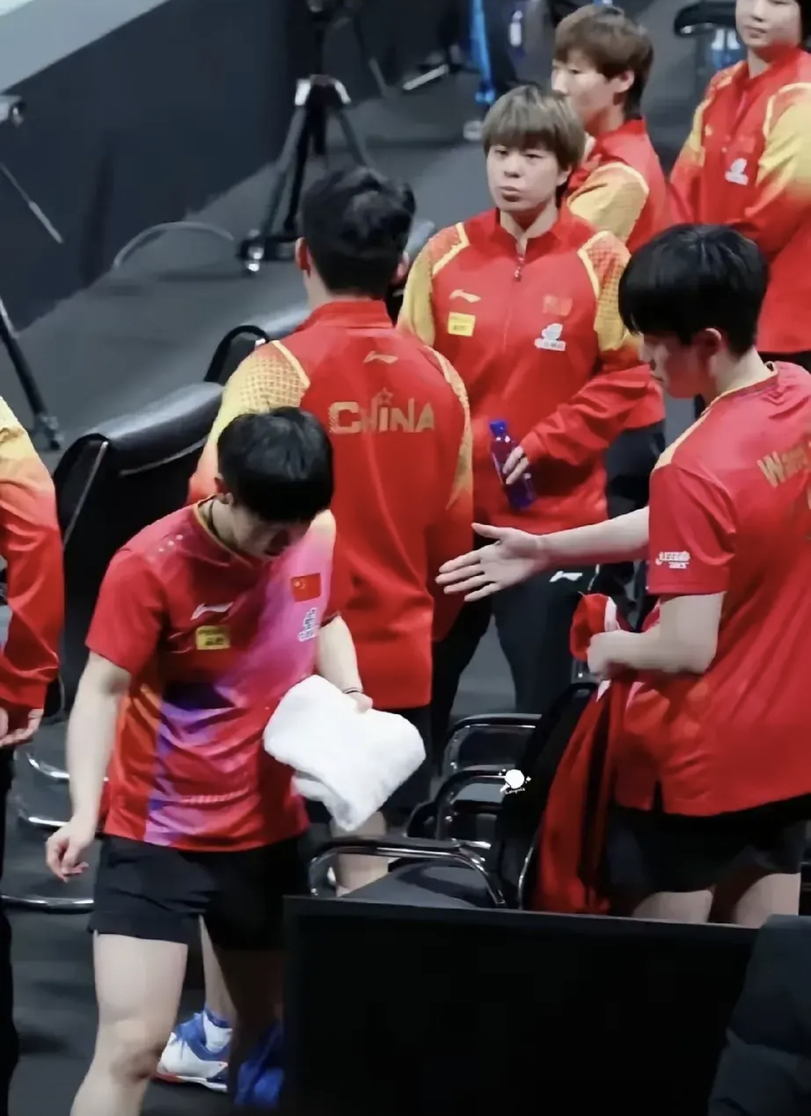 惊心一幕发生!球队在比赛中遇困难,绝地反击的简单介绍 惊心一幕发生!球队在比赛中遇困难,绝地反击的简单介绍