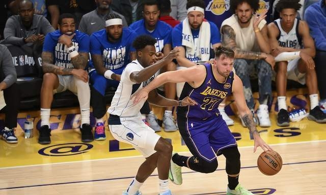 最新焦点：东契奇碾压，引发热议