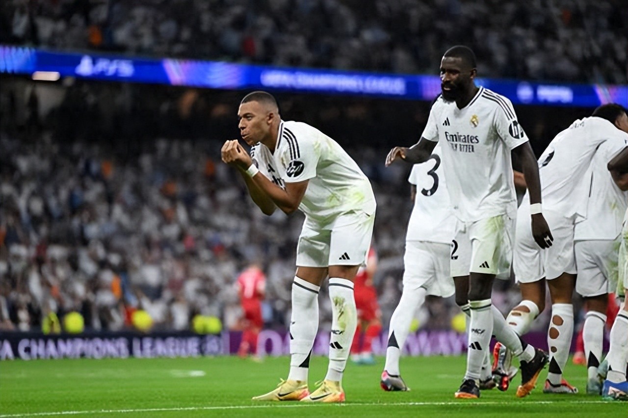 关于全队奋力拼搏，皇马成功晋级四强的信息