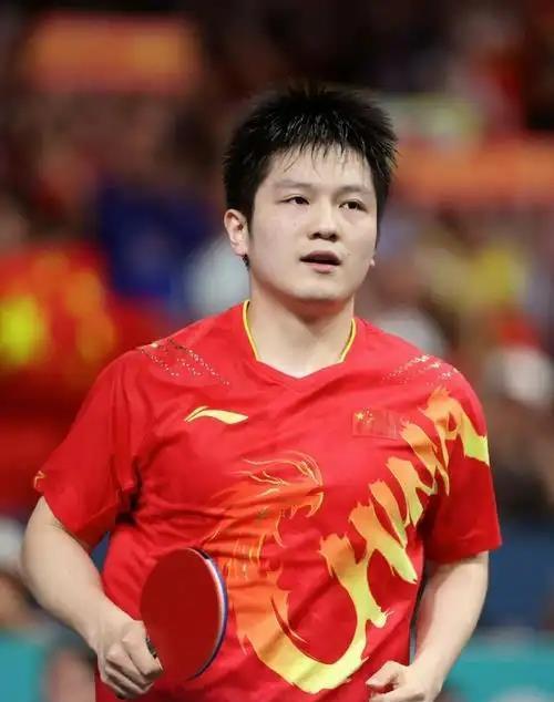 包含斯图加特年轻球员崭露头角引发球迷热议的词条