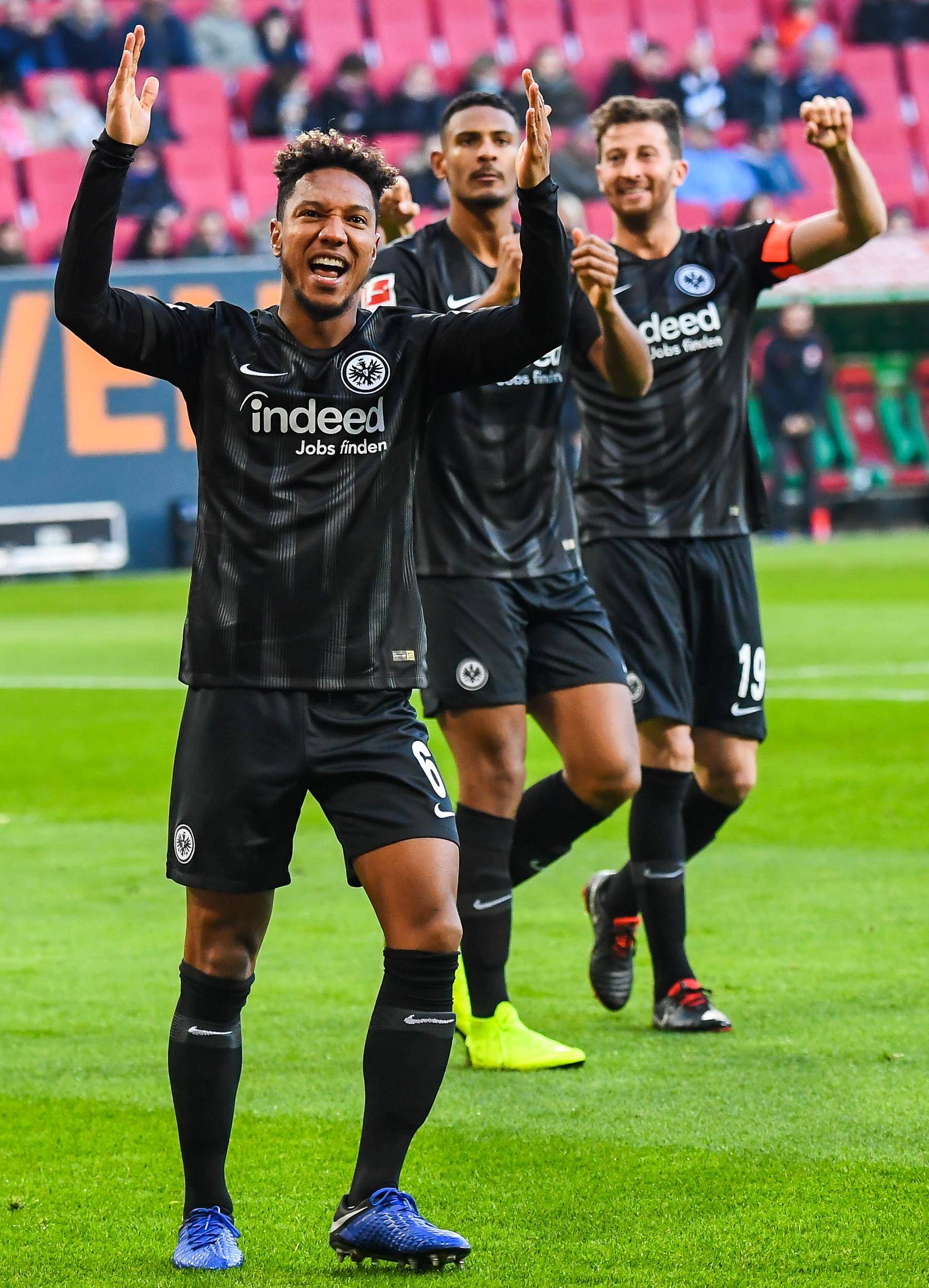 包含法兰克福阵容调整，取得连胜保持好状态的词条