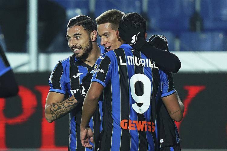 包含佛罗伦萨主场大胜，冲刺保级的词条