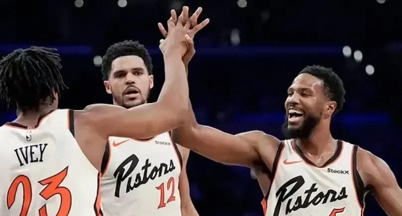 关于活塞胜独行侠,取得胜利势头的信息 关于活塞胜独行侠,取得胜利势头的信息