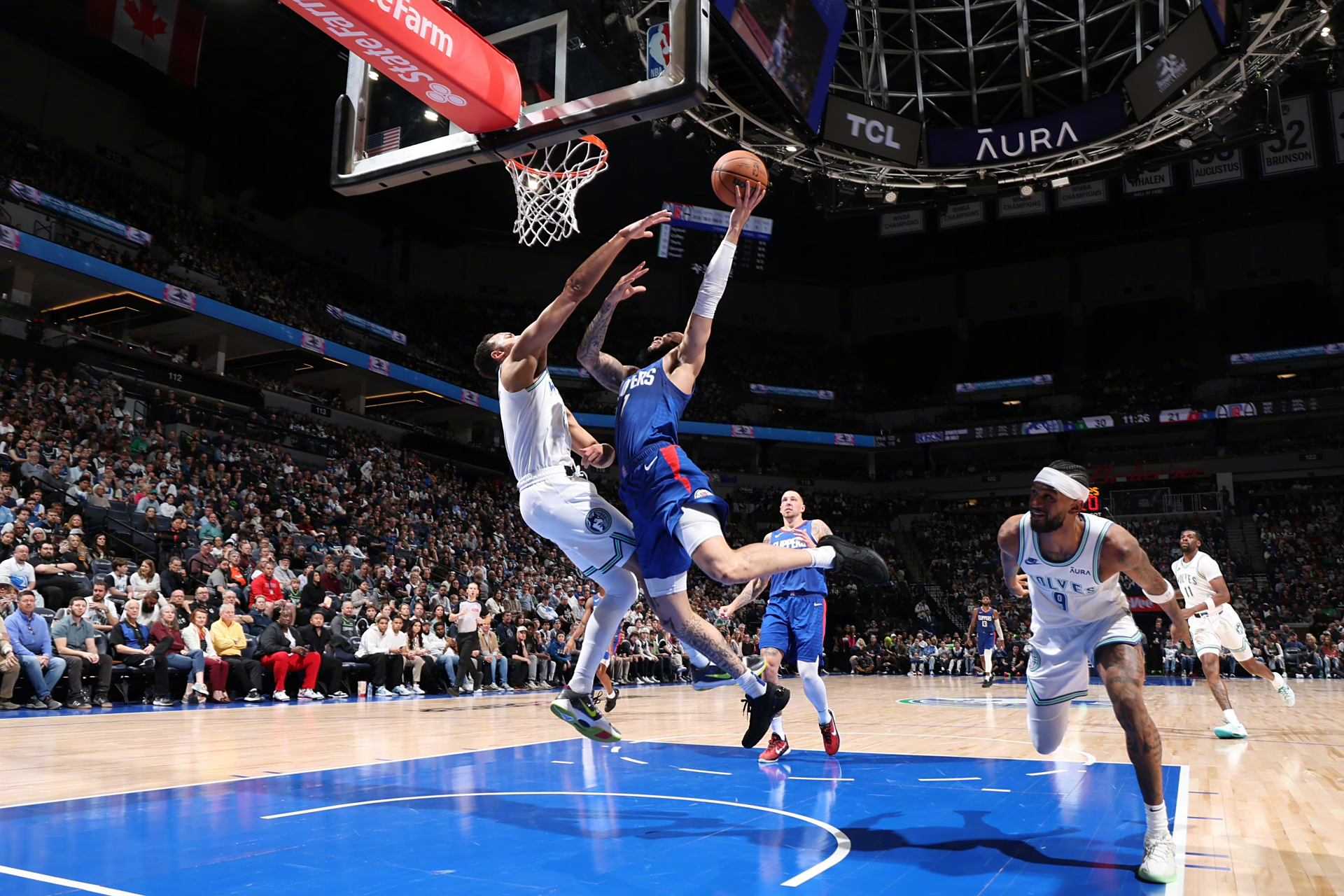 勇士遭快船逆袭,客场惨败 勇士遭快船逆袭,客场惨败