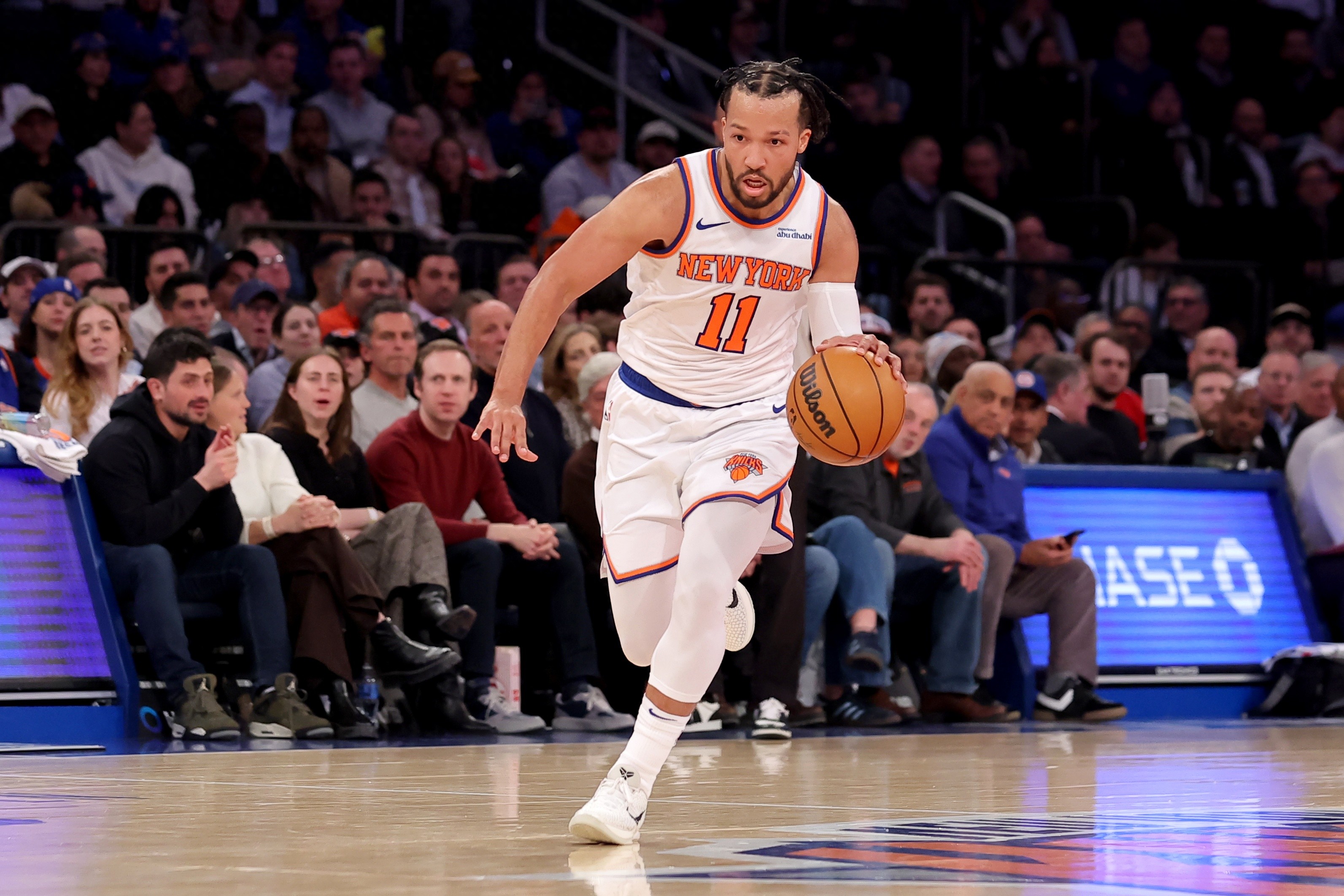 尼克斯客场负于篮网,遭遇三连败 尼克斯客场负于篮网,遭遇三连败