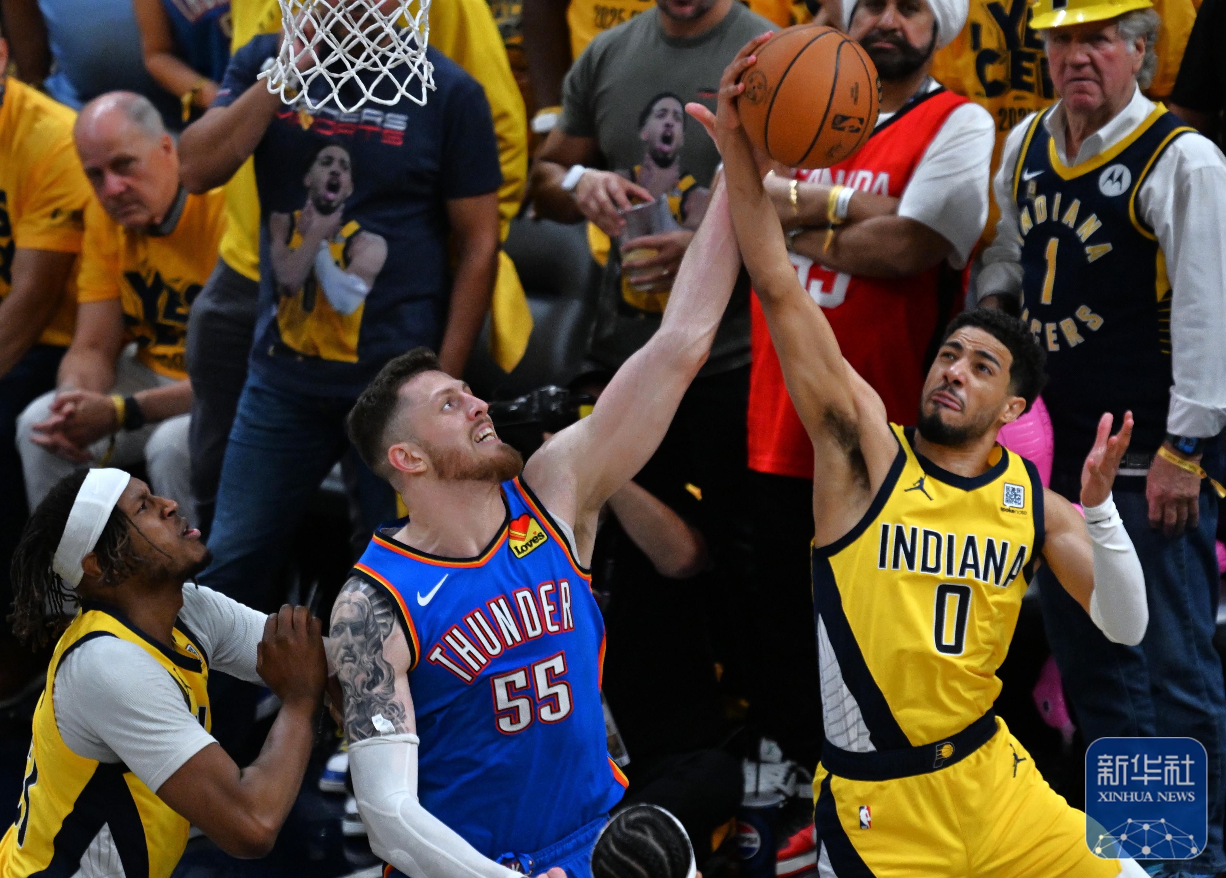 步行者主场击败魔术，重返胜利之路