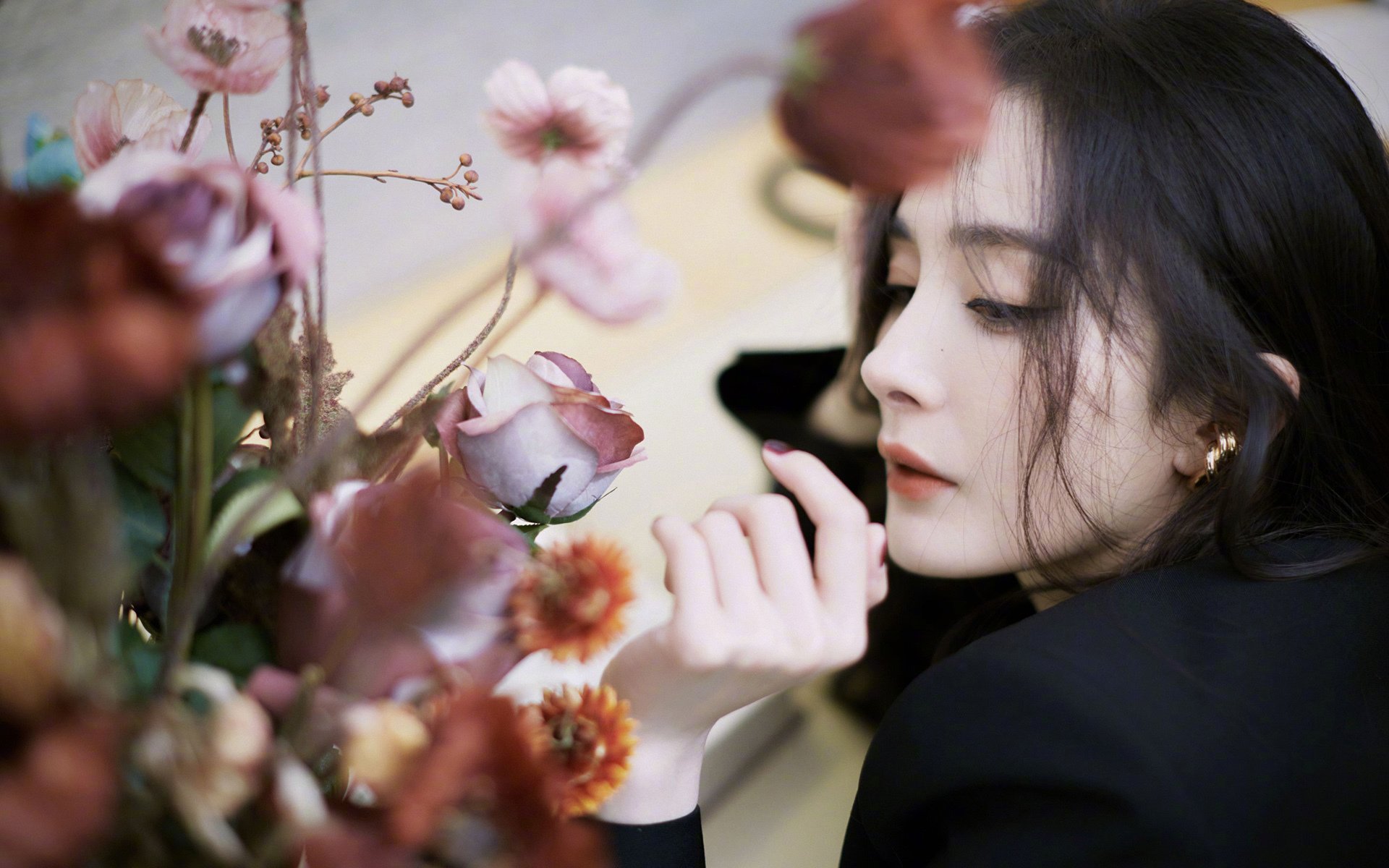 惊魂四十八秒!恩比德绝命三分助马刺掀翻独行侠