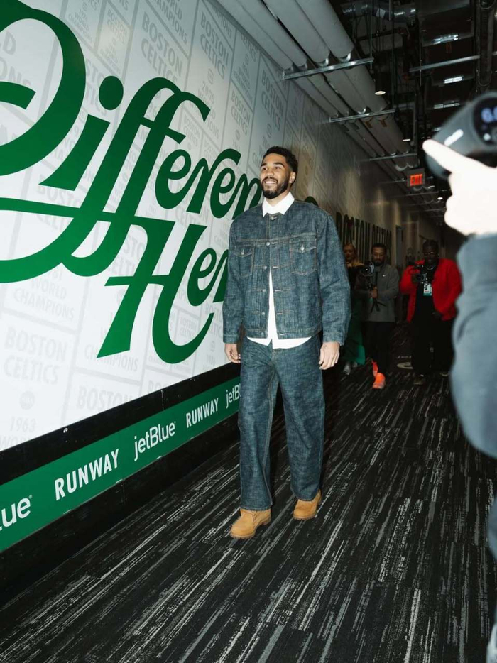 凯尔特人带走深圳队，塔图姆成为关键先生